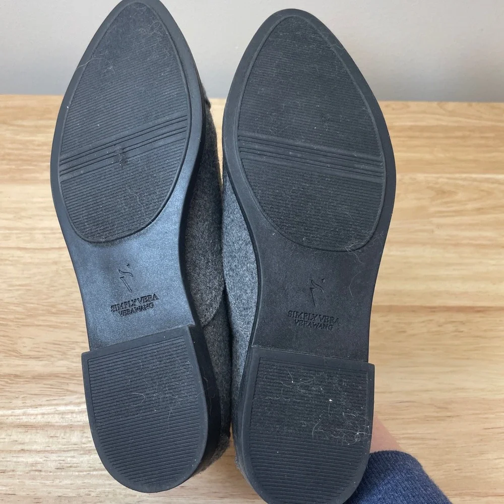 Simply Vera Vera Wang Women's Gray Felt Oxford‎ Flat Shoes Size 6.5 Medium